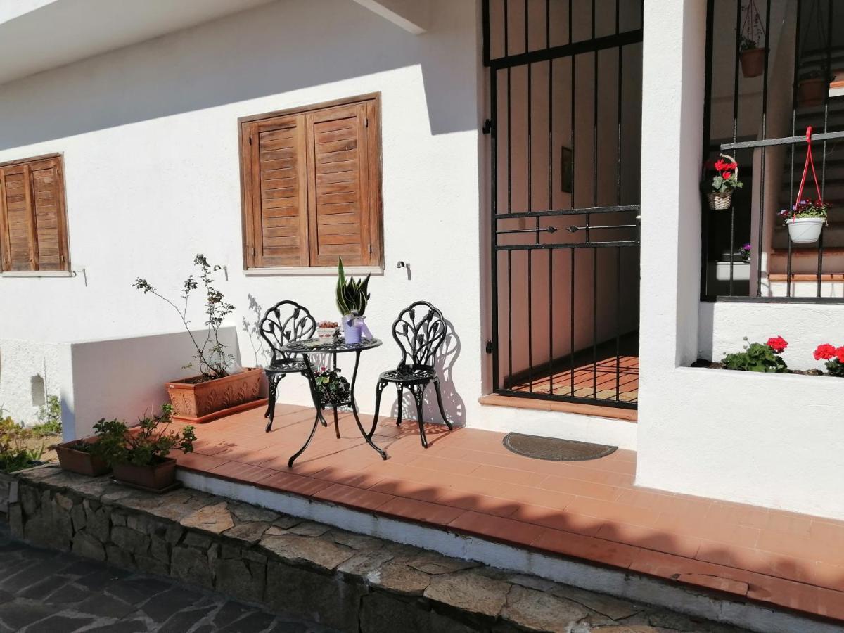 Aria Di Vacanza - Molara Loiri Porto San Paolo Exterior foto
